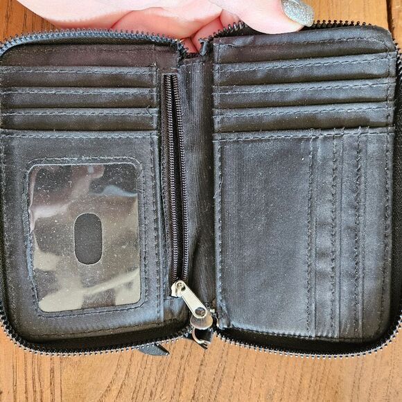 Kenneth Cole Reaction Small Wallet Change Purse Black with white print - Picture 5 of 5